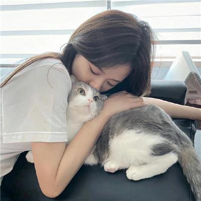 聪明的金发美女